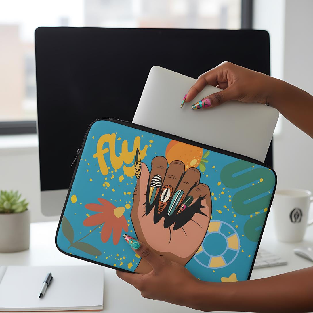 Fly Nails Laptop Sleeve, Protective Computer Bag, Hand-some Print